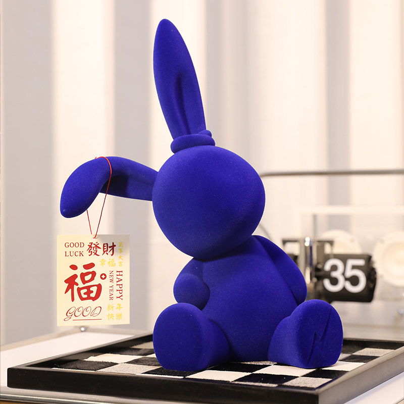 2026新年红色兔子摆件客厅卧室玄关轻奢高级感小众过年家庭装饰品