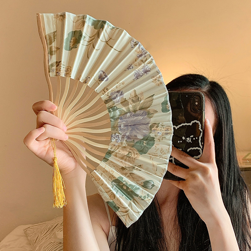 中国风随身折叠扇子清凉扇道具古风折扇布面贝壳扇女夏季便携风扇