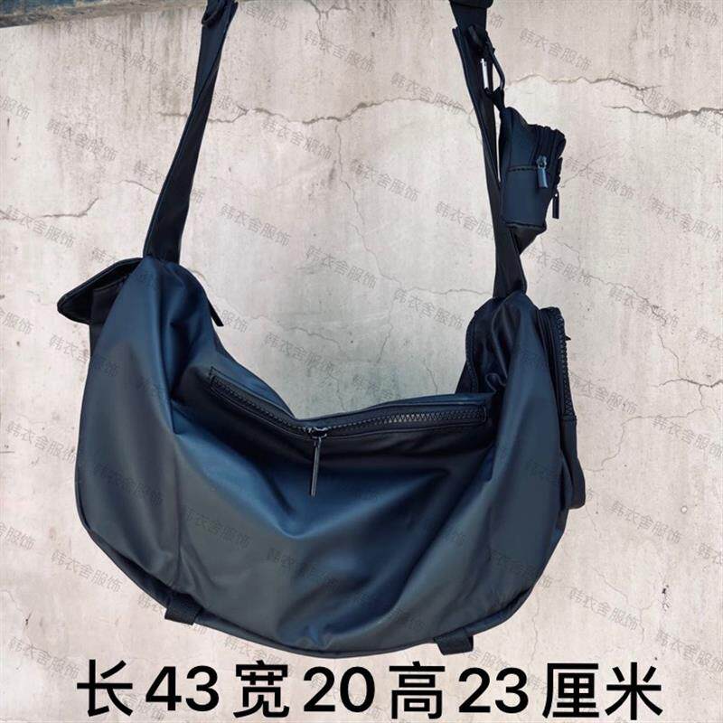 Han YiShe/韩衣舍铛铛 休闲旅行大包防水单肩工装包运动潮