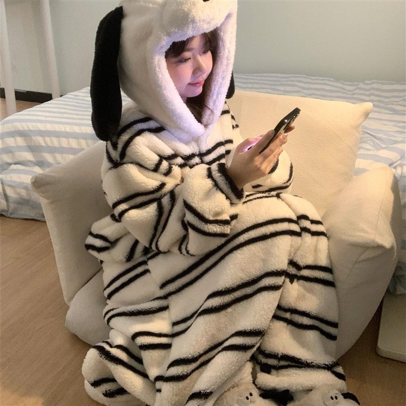 加绒加厚珊瑚绒睡袍女秋冬季新款可爱连帽小狗睡衣家居服冬天睡裙