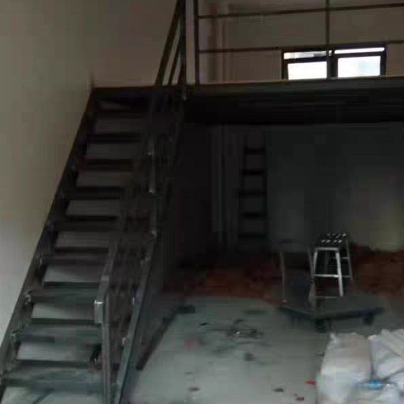 北京钢结构二层阁楼隔层室内设计槽钢搭建楼板平台轻体砖隔断墙