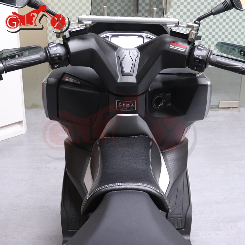 适用隆鑫无极SR150GT改装配件机车油箱坐垫儿童座包宠物座椅