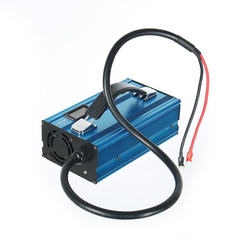 12v磷酸铁锂电池充电器适用房车床车3度电户移动外电源14.6V200ah