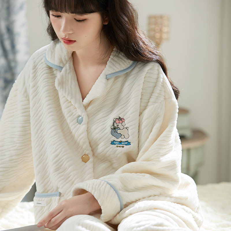 马克公主睡衣女冬季新款法兰绒长袖白色可爱风少女秋冬保暖家居服