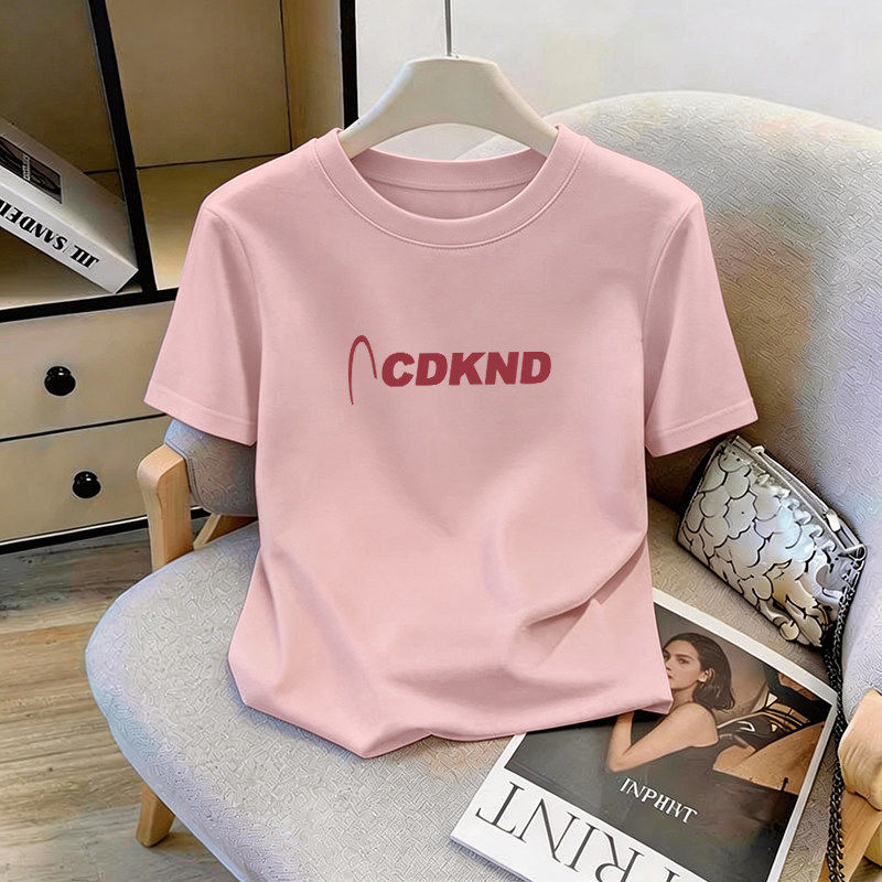 正肩短袖t恤女2026新款夏季洋气显瘦内搭纯棉多巴胺粉色短款上衣