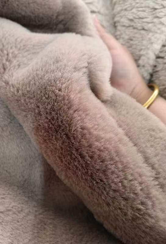大兔兔仿皮草仿貂毛盖毯装饰毯沙发午休毯飘窗毯羊羔绒毯子撸猫感