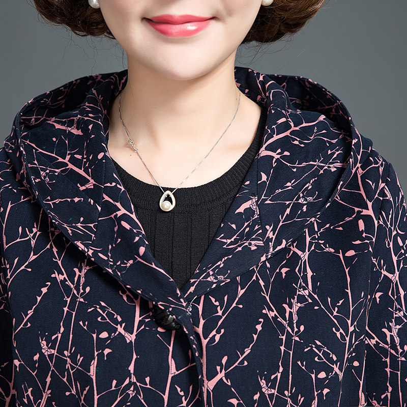 胖妈妈风衣女中长款春秋季50-60岁加肥加大码夹克中老年女装外套