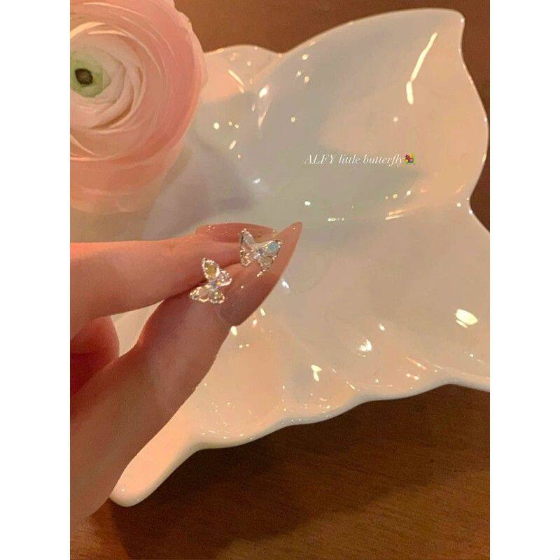【蜜桃茶】春日精灵 彩色蝴蝶小耳钉精致高级感2024新款爆款耳环