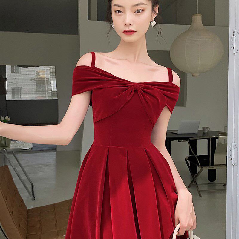 吊带敬酒服新娘订婚连衣裙日常晚礼服女回门法式轻奢高级感礼服裙