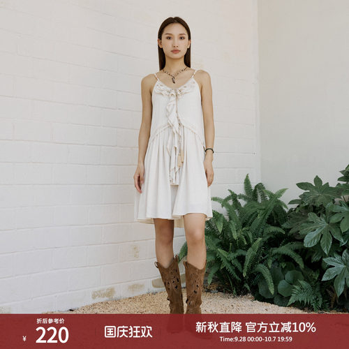 西町村屋法式度假风吊带裙女夏季新款波西米亚风连衣裙XHAB10218