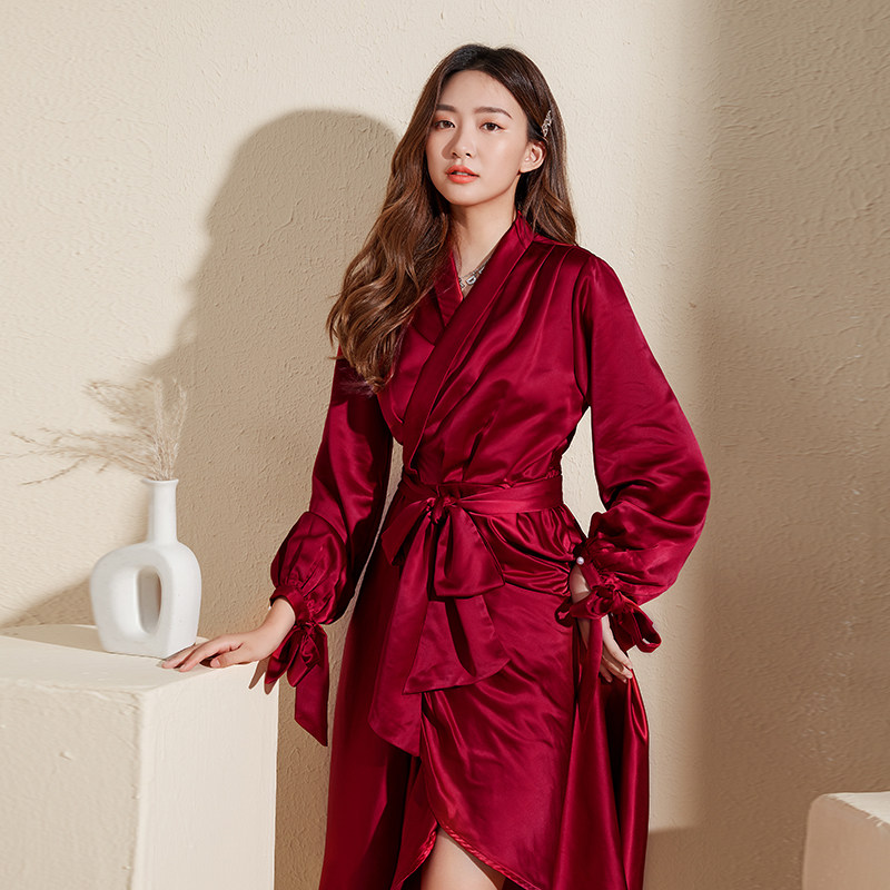 结婚晨袍女新娘婚礼法式复古醋酸绸缎敬酒燕尾小礼服伴娘睡袍定制