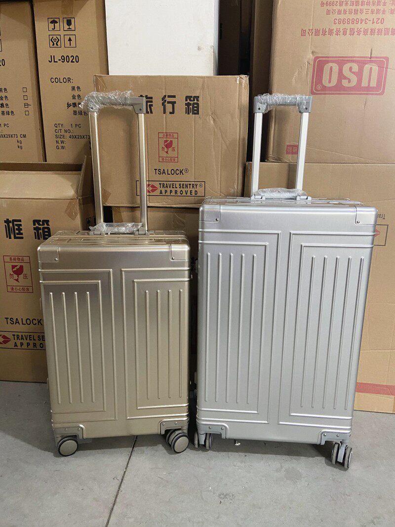 全铝镁合金拉杆箱26寸全金属旅行箱24寸28寸万向轮时尚密码箱30寸