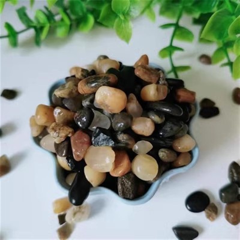 辽宁天然鹅卵石沼泽过滤石地暖找平回填豆石水洗滤料石子造景石子