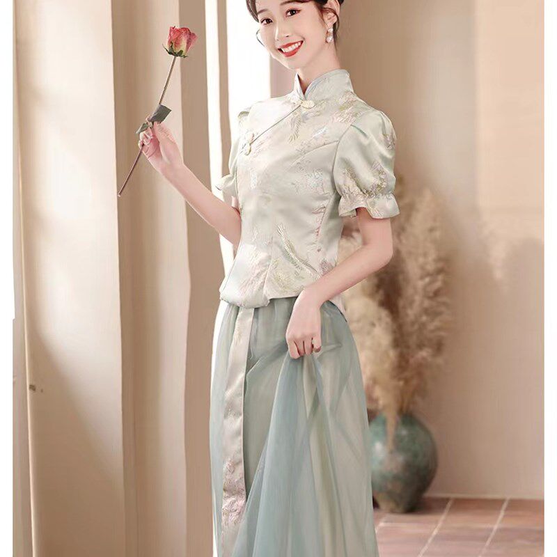 大码中式伴娘服冬季新款200斤肥mm姐妹闺蜜团婚礼显瘦优雅秀禾服