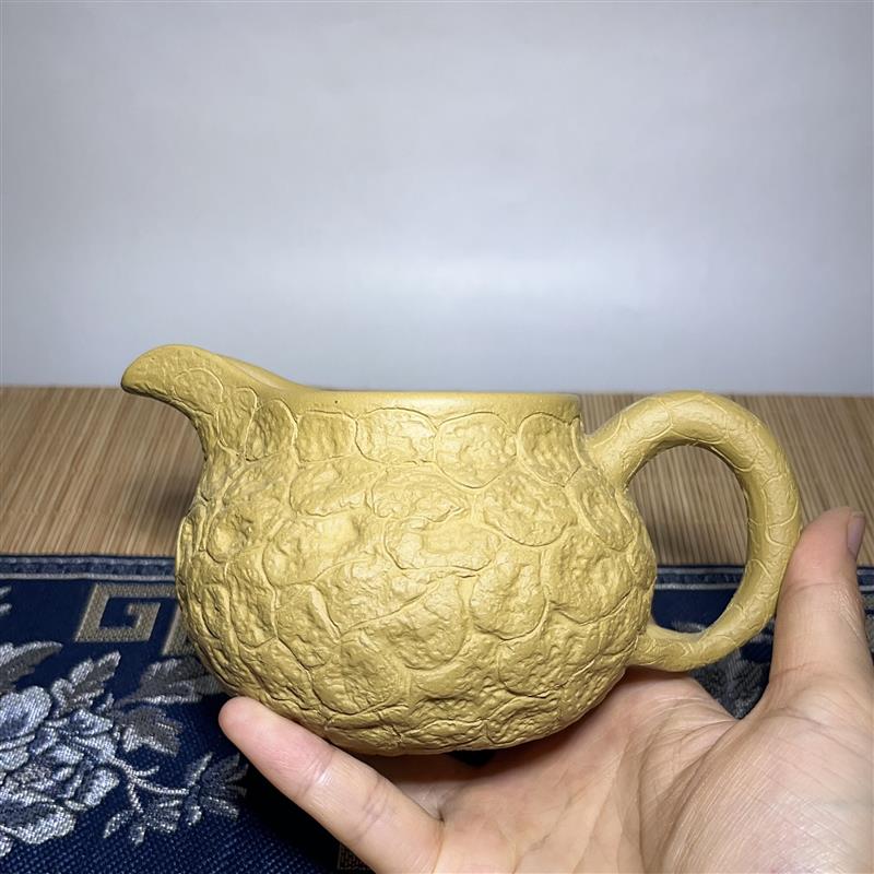 宜兴纯手工紫砂供春公道杯 复古大号分茶器茶海公杯紫泥段泥300cc