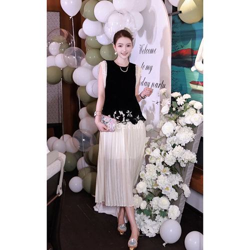 桑蚕丝真丝丝绒小飞袖连衣裙