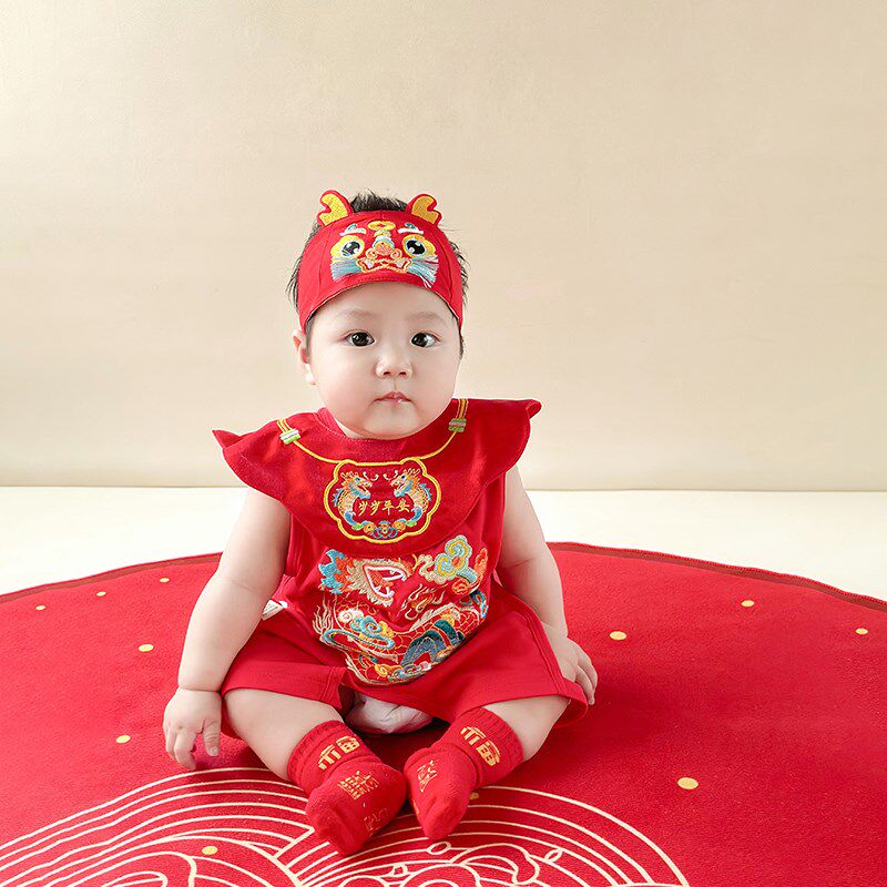 婴儿肚兜夏季薄款中国风龙宝宝百天周岁护肚子端午节五毒背心红色