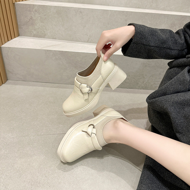 新品真皮时装鞋女韩版粗跟休闲短靴女针织款一脚蹬及裸靴女鞋