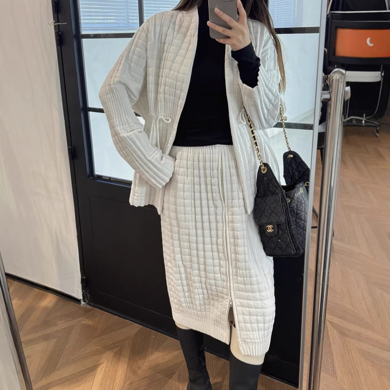 高级感轻奢女装套装冬两件套日韩外贸时尚褶皱棉服外套半裙一整套