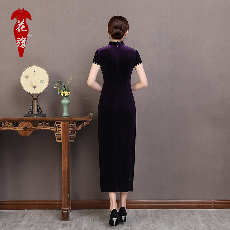 新款气质连衣裙女丝绒长旗袍复古修身中国风演出活动礼服