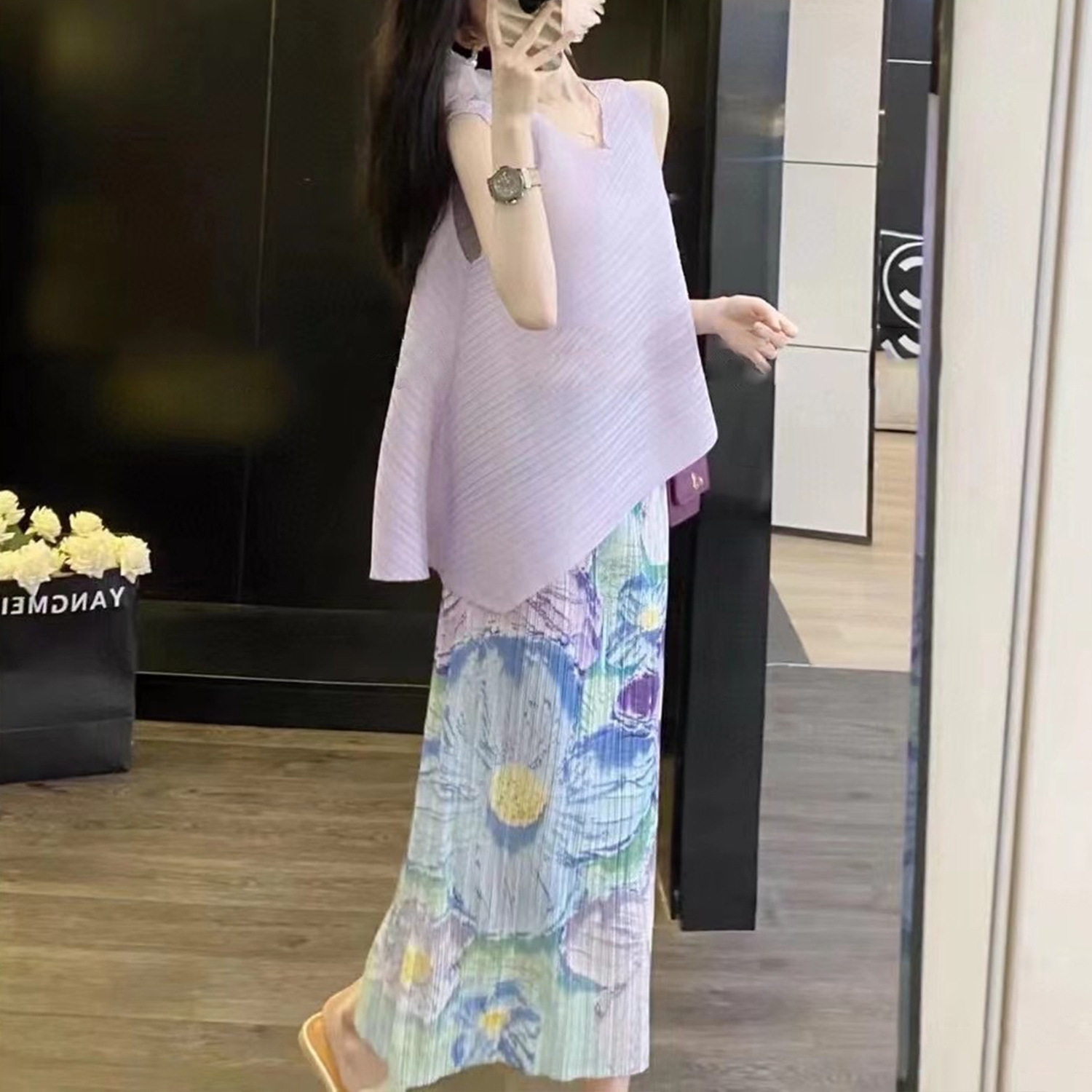 时尚套装裙子女夏装高级感小红书博主热卖上衣搭配半身裙两件套潮