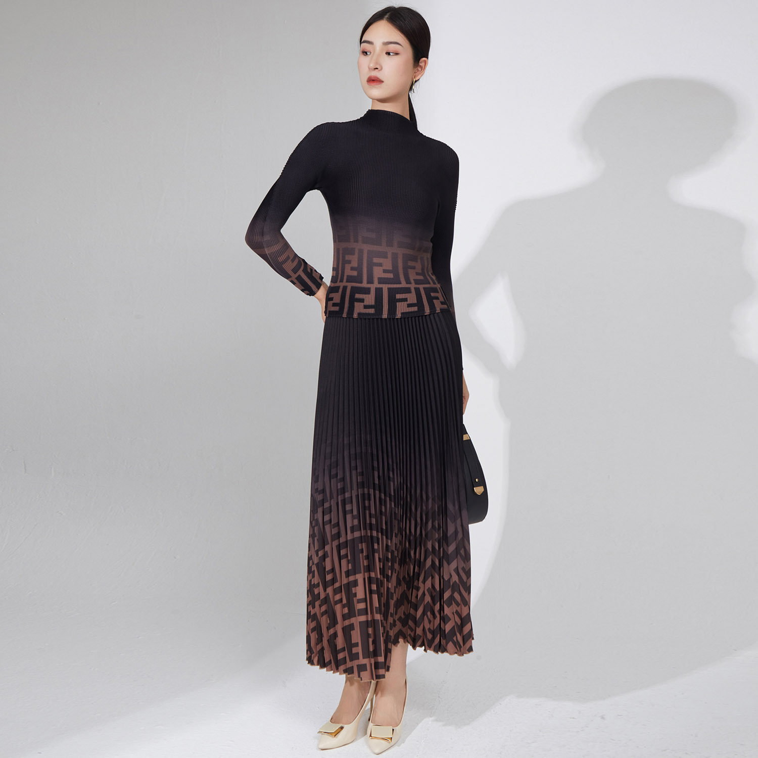 时尚褶皱套装女秋装高品质两件套加工订做欧美外贸大牌女装代