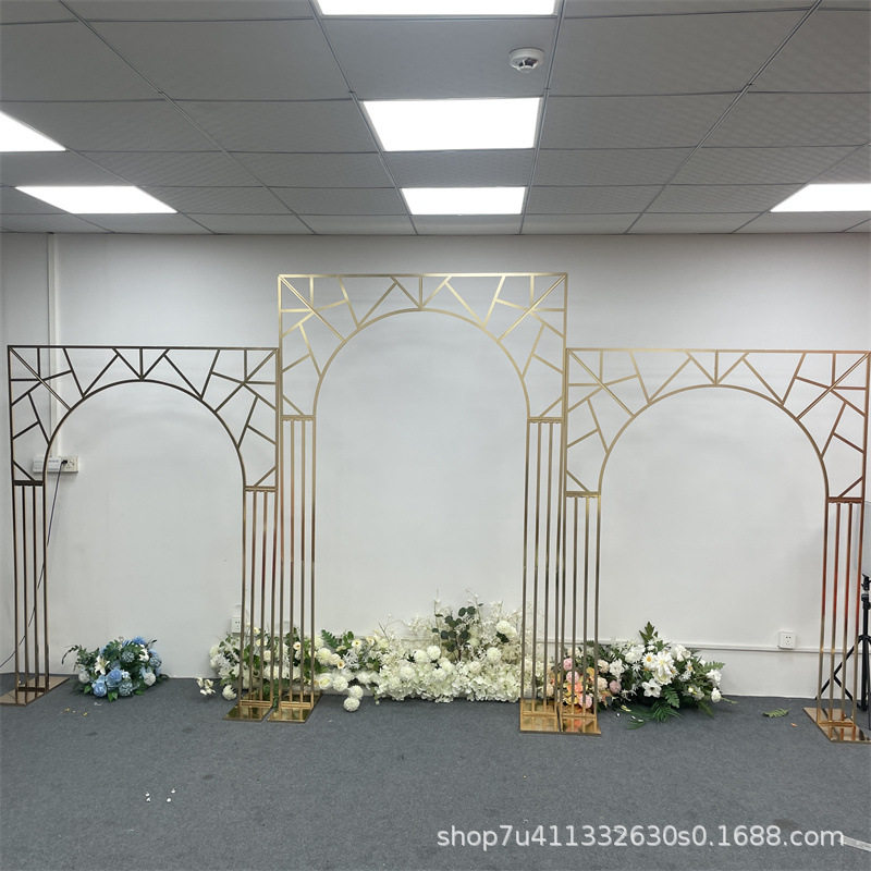 婚庆新款铁艺异形多杠拱门屏风背景架婚礼舞台道具装饰镀金架子