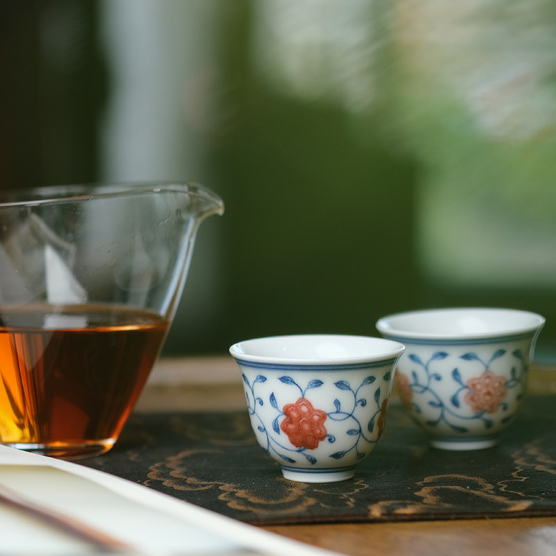 匋甄纯手绘青花釉里红缠枝莲铃铛杯客杯品茗杯景德镇陶瓷主人杯小