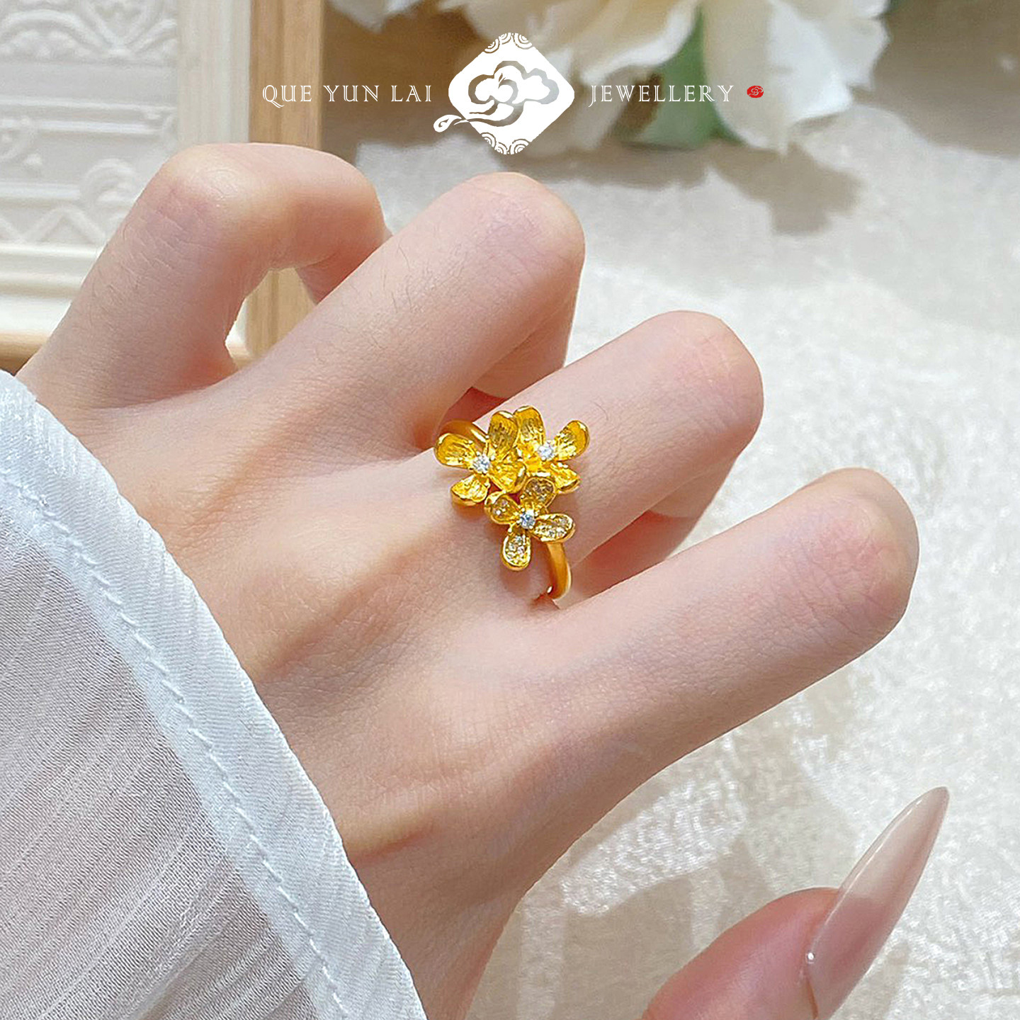 足金点钻古法黄金戒指情花朵朵开图片