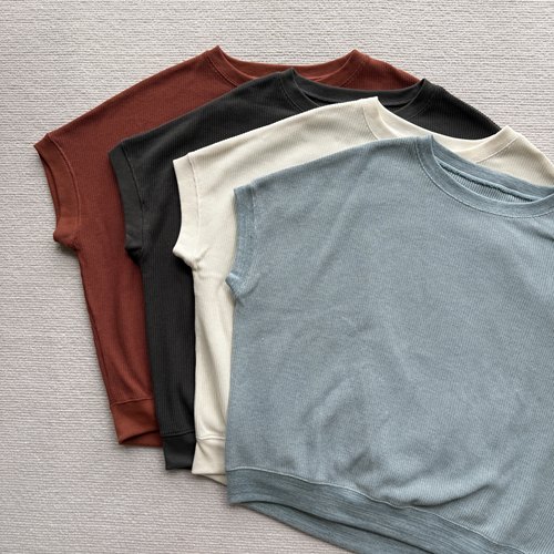 日单 26ss UR 针织肌理感舒适百搭圆领tee 廓形法式短袖 高级感