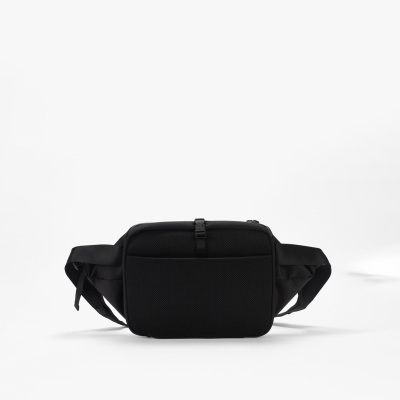 Cote&Ciel 机能风斜挎包胸包防水通勤单肩包Isarau L Sleek Black