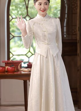 白色订婚旗袍2024新款礼服连衣裙女中式登记领证小白裙敬酒服新娘