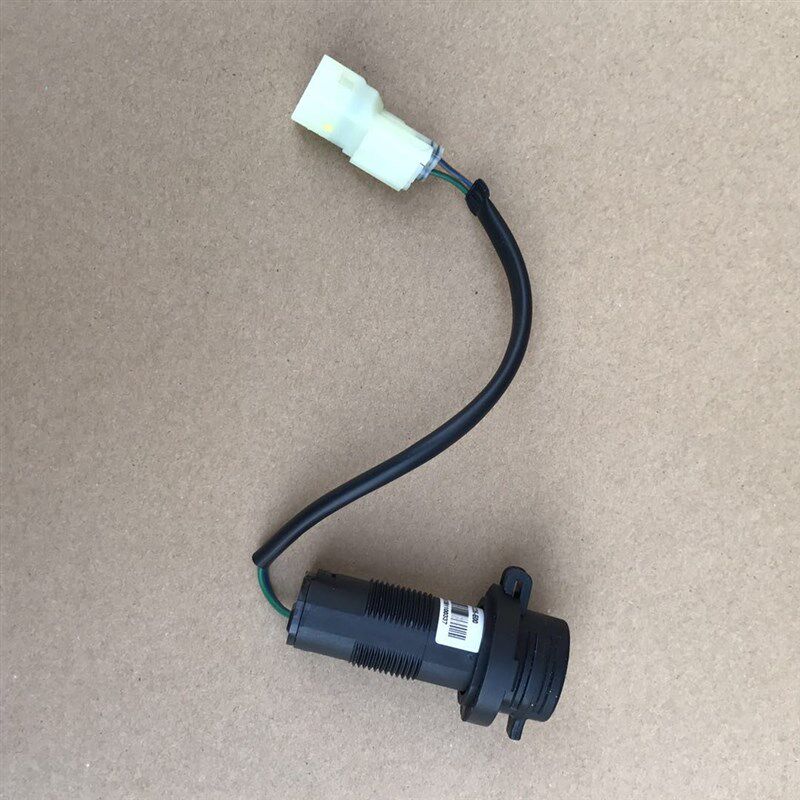 光阳原厂 赛艇250 300 USB插座 USB充电控制器