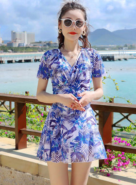 2026新款泳衣女连体平角钢托聚拢带袖大码遮肉显瘦泳装泡温泉沙滩