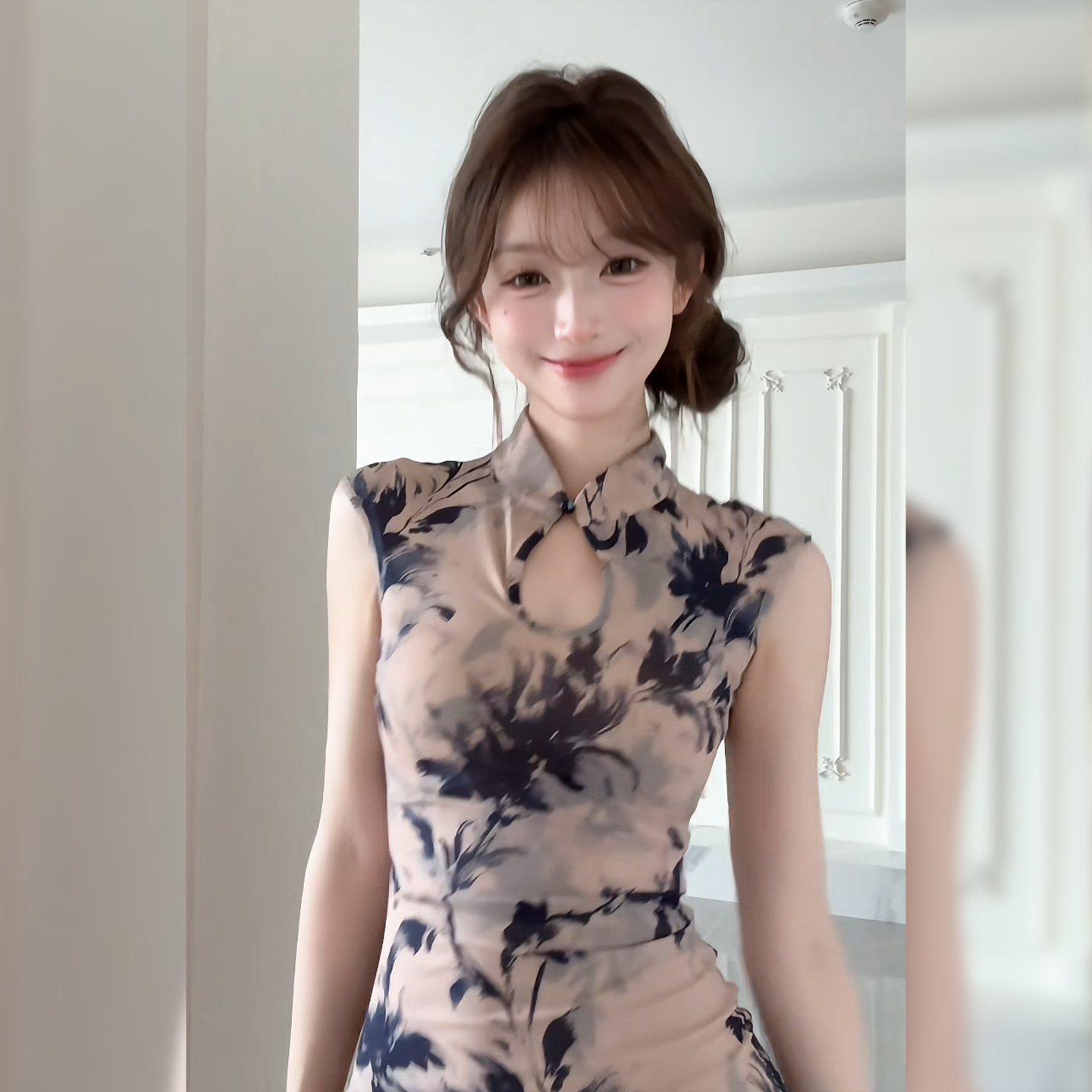 2026今年流行御姐风印花连衣裙女夏无袖修身包臀裙气质显瘦性感风