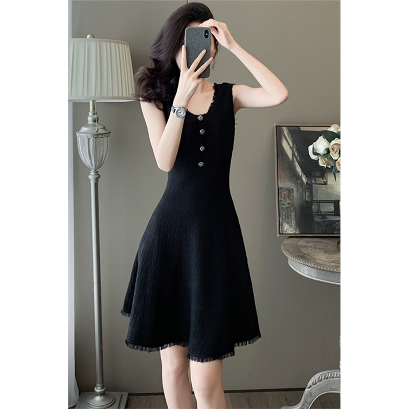 法式小香风无袖连衣裙女装夏季2025新款气质高级感收腰黑色背心裙