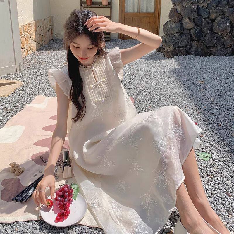 新中式国风改良旗袍白色连衣裙女夏2025新款设计感刺绣裙子小个子