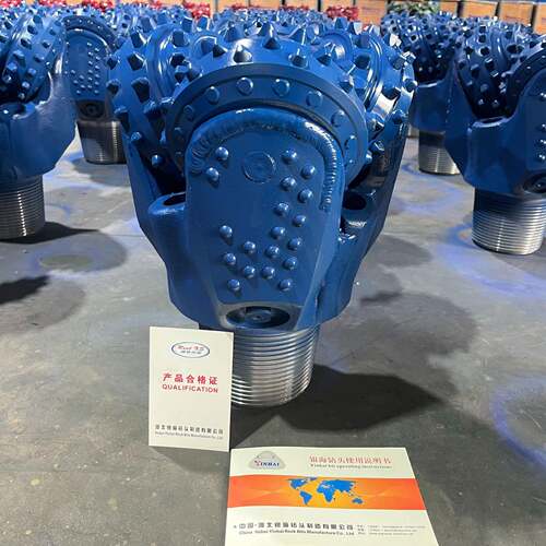 银海钻头厂家供应YHA121/4-517橡胶密封滑动轴承三牙轮钻头