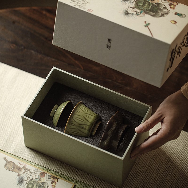 庭野堂清闲镜越窑青瓷半刀泥三才盖碗铜制底托茶碗功夫茶具泡茶器