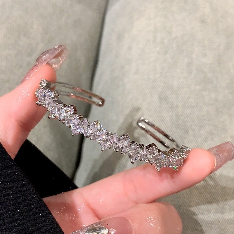 满天星!轻奢闪闪破碎感不规则锆石开口手镯高级小众精致设计手环