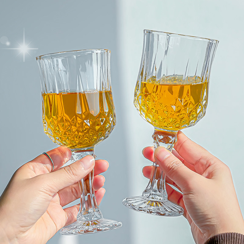 高级感玻璃红酒杯高颜值喝果酒杯子家用香槟杯女可爱高脚葡萄酒杯图片