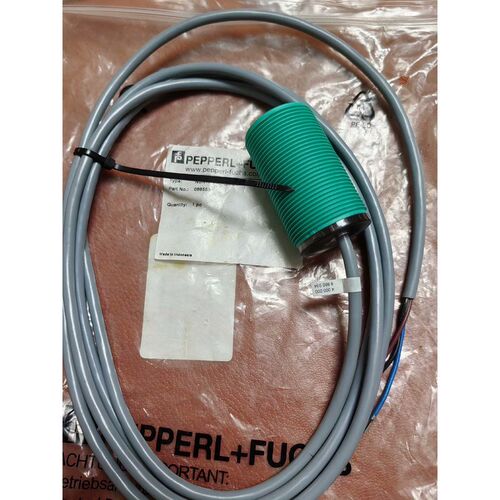 P+F传感器(开关) NBN15-30GM50-E2