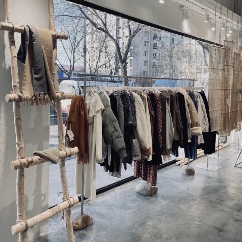 天然岩石衣架底盘石头墩支架河卵石装饰服装店仿古鹅卵石原石底座