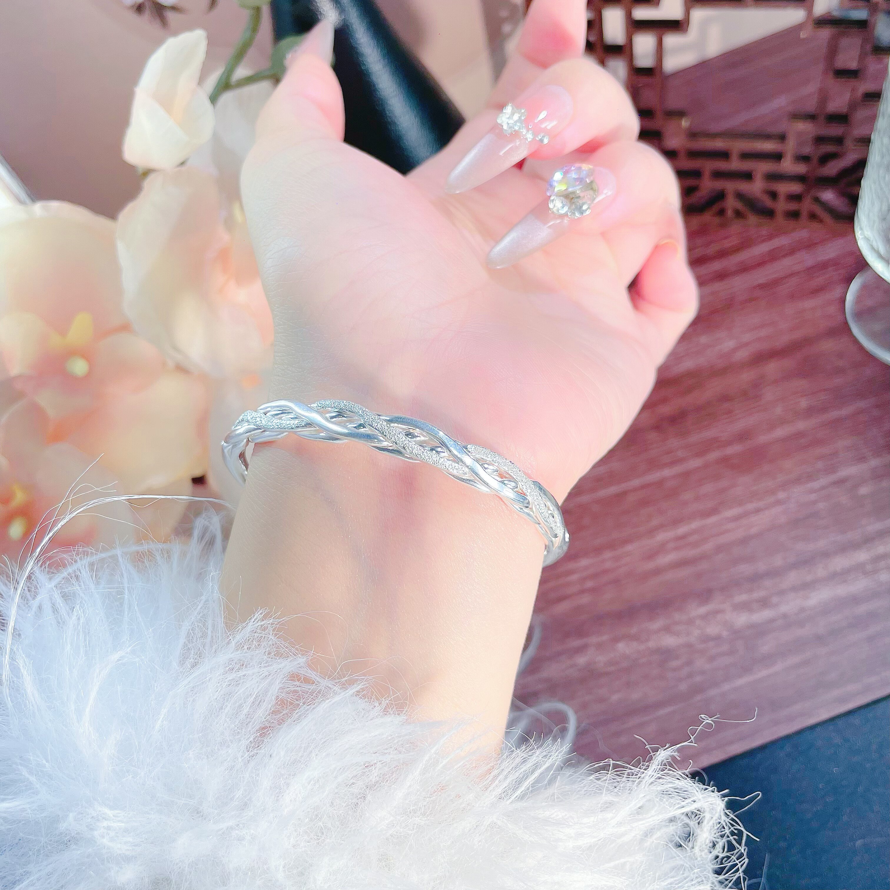 梵际麻花编织手镯女星藤年轻推拉