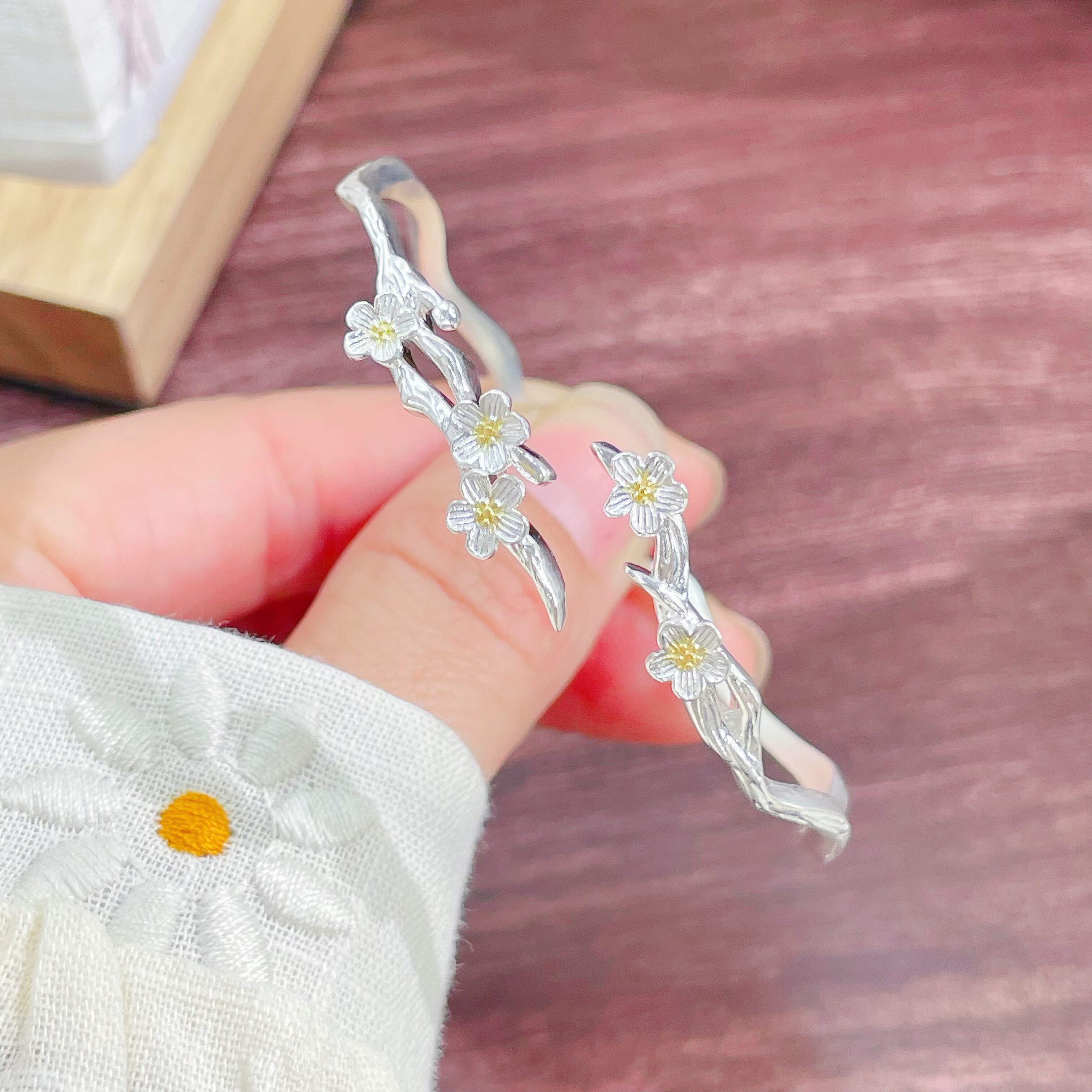 梵际君莫离茉莉花手镯送女友闺蜜