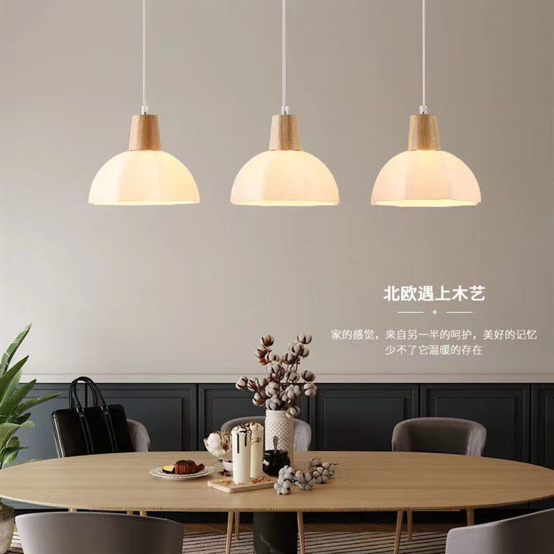 北欧风三头餐厅吊灯日式实木餐桌饭厅灯创意个性原木卧室床头灯