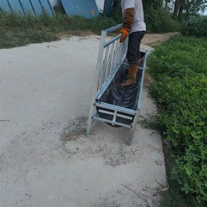 加大加宽翻转羊颈夹羊槽子输送带养殖翻转羊槽旋转包邮羊料槽厂家