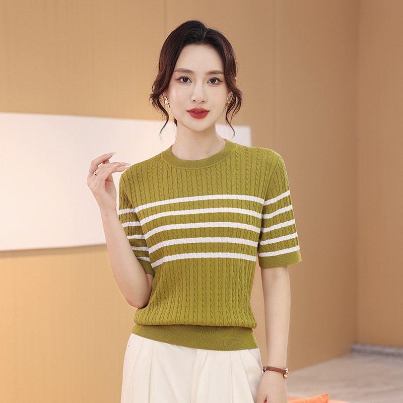 【诗颖专属】条纹圆领打底衫女装短袖套头毛针织衫春夏1N2085