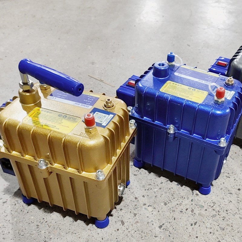 曾氏汽车用空调抽打两用真空泵制冷维修无水分抽真空打压泵抽气泵