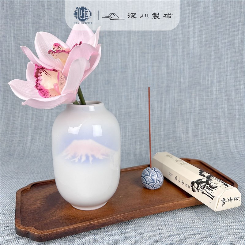 深川制瓷青花瓷花瓶客厅办公司陶瓷插花摆件送礼手绘牡丹富士山